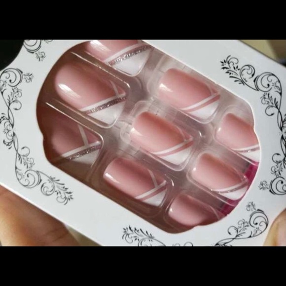 Nails 24pcs - Picture 2 of 5